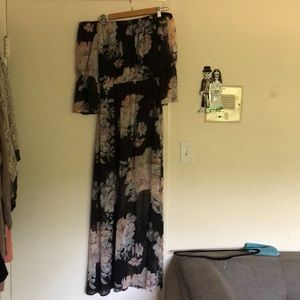 Maxi dress/ off the shoulder/ floral print